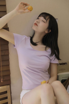 不知火舞和三个小男孩